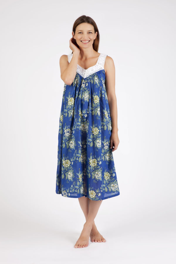 NIGHTIE - V NECK - DARK BLUE FLORAL