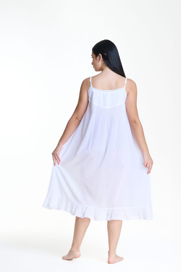 NIGHTIE - PIN TUCKS & LACE