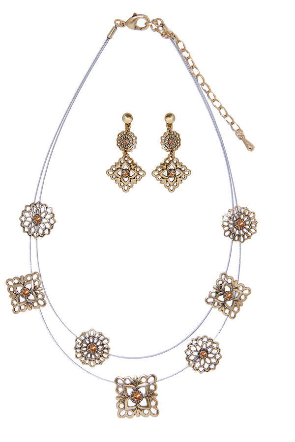 NECKLACE & EARRINGS SET - ROUND & SQUARE SILVER FILIGREE PENDANTS & MATCHING EARRINGS